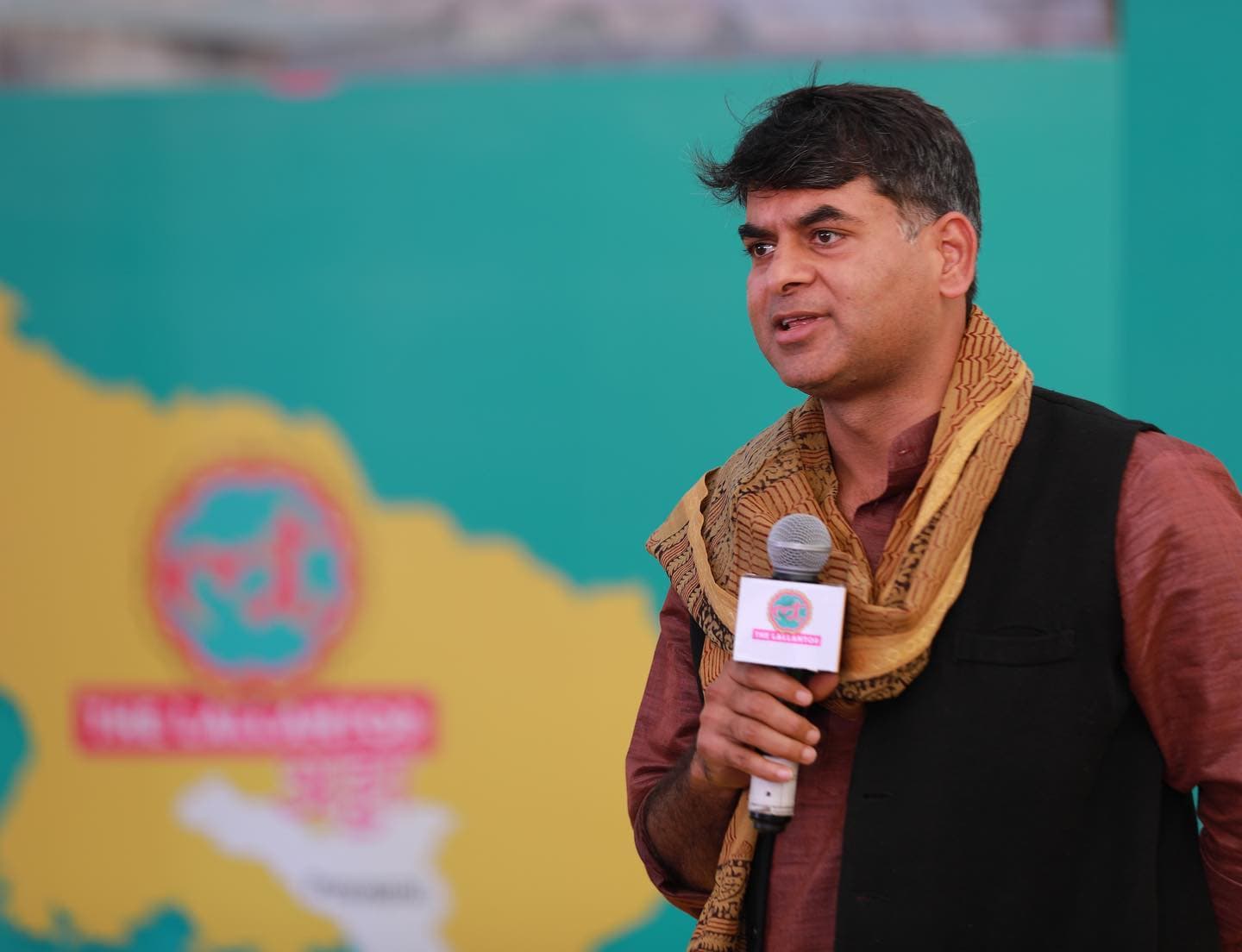 सौरभ द्विवेदी: डिजिटल दौर में हिंदी पत्रकारिता को संदर्भ और भरोसा देने वाली पहचान